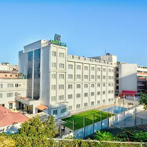  Hotel North Blue Life