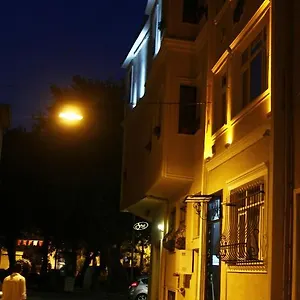Apartment Uyar Apt, Istanbul
